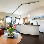 Ξενοδοχείο Deichhotel Grube 2*