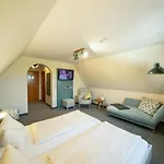 Deichhotel Grube Dorumer Neufeld