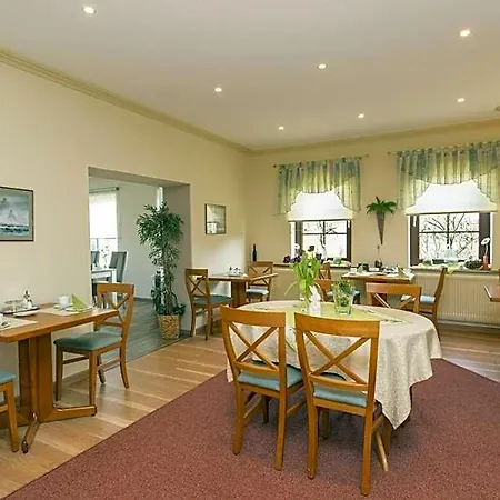 Hotel Deichhotel Grube 2*