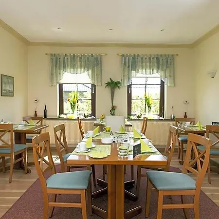 Deichhotel Grube מלון