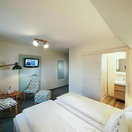Deichhotel Grube 2*